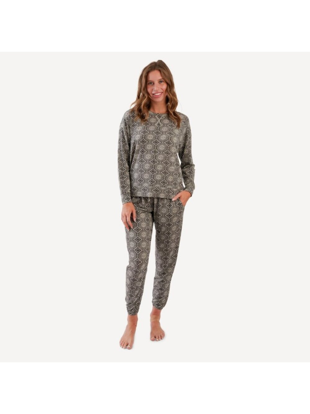 Kate Quinn Modal The Woods Beluga Batik Women's Jogger Set XS